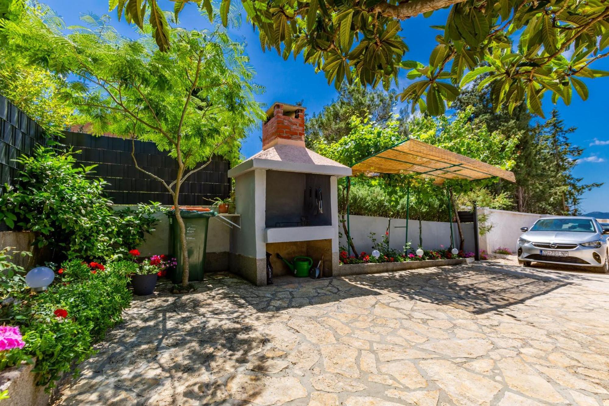 Holiday Home Flora Zadar Exterior foto