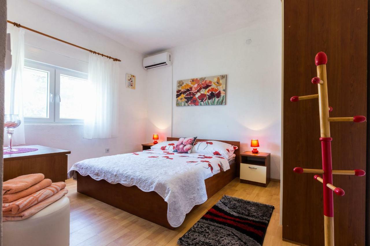 Holiday Home Flora Zadar Exterior foto