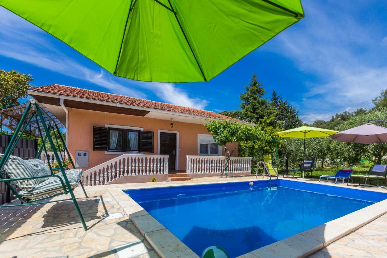 Holiday Home Flora Zadar Exterior foto