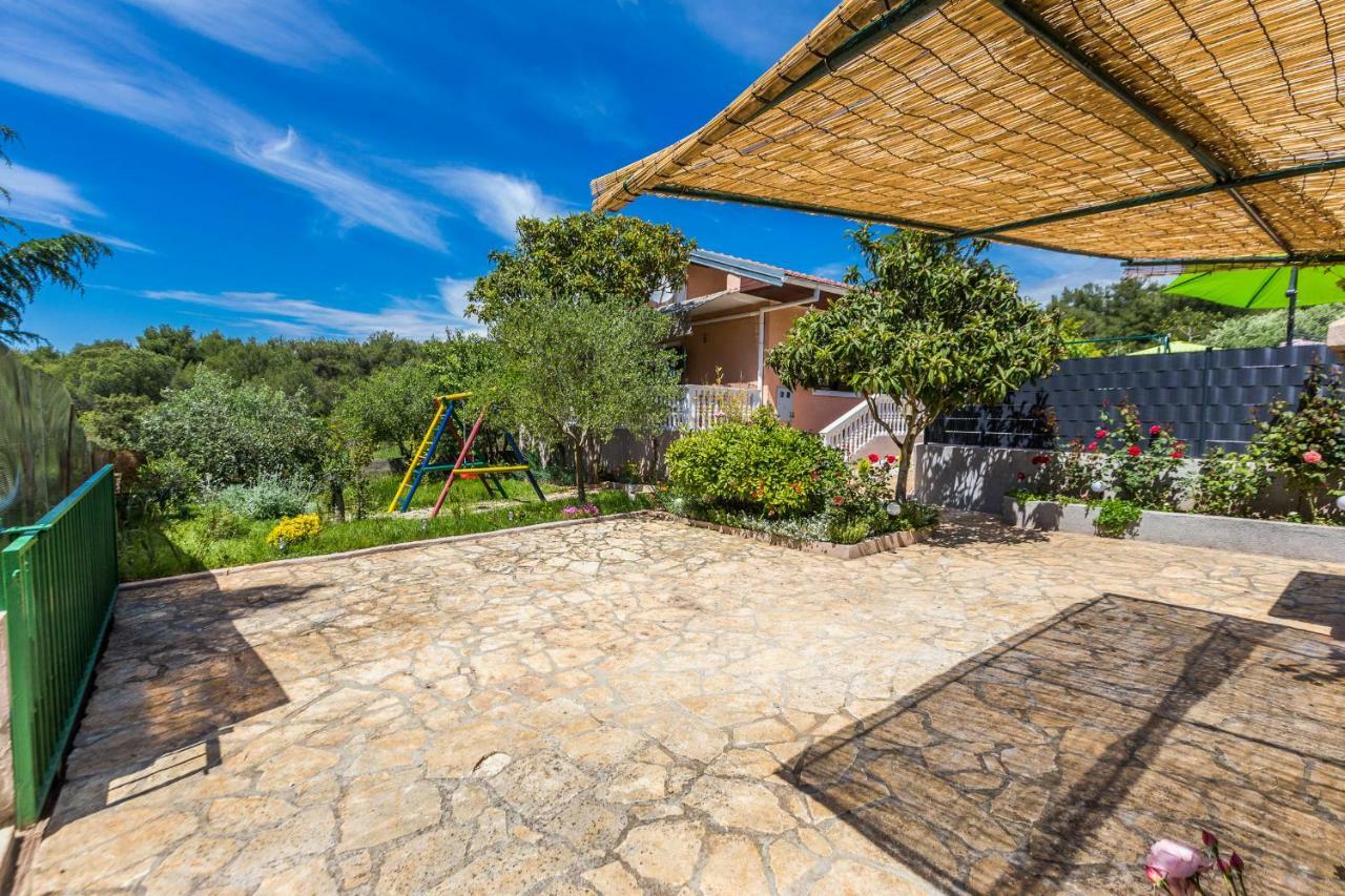 Holiday Home Flora Zadar Exterior foto