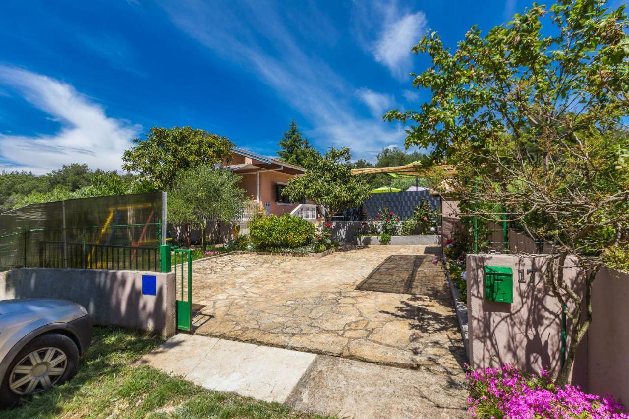 Holiday Home Flora Zadar Exterior foto